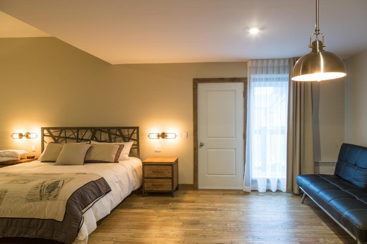 Hotel "Le Suisse" Сен-Дона-де-Монкальм Экстерьер фото